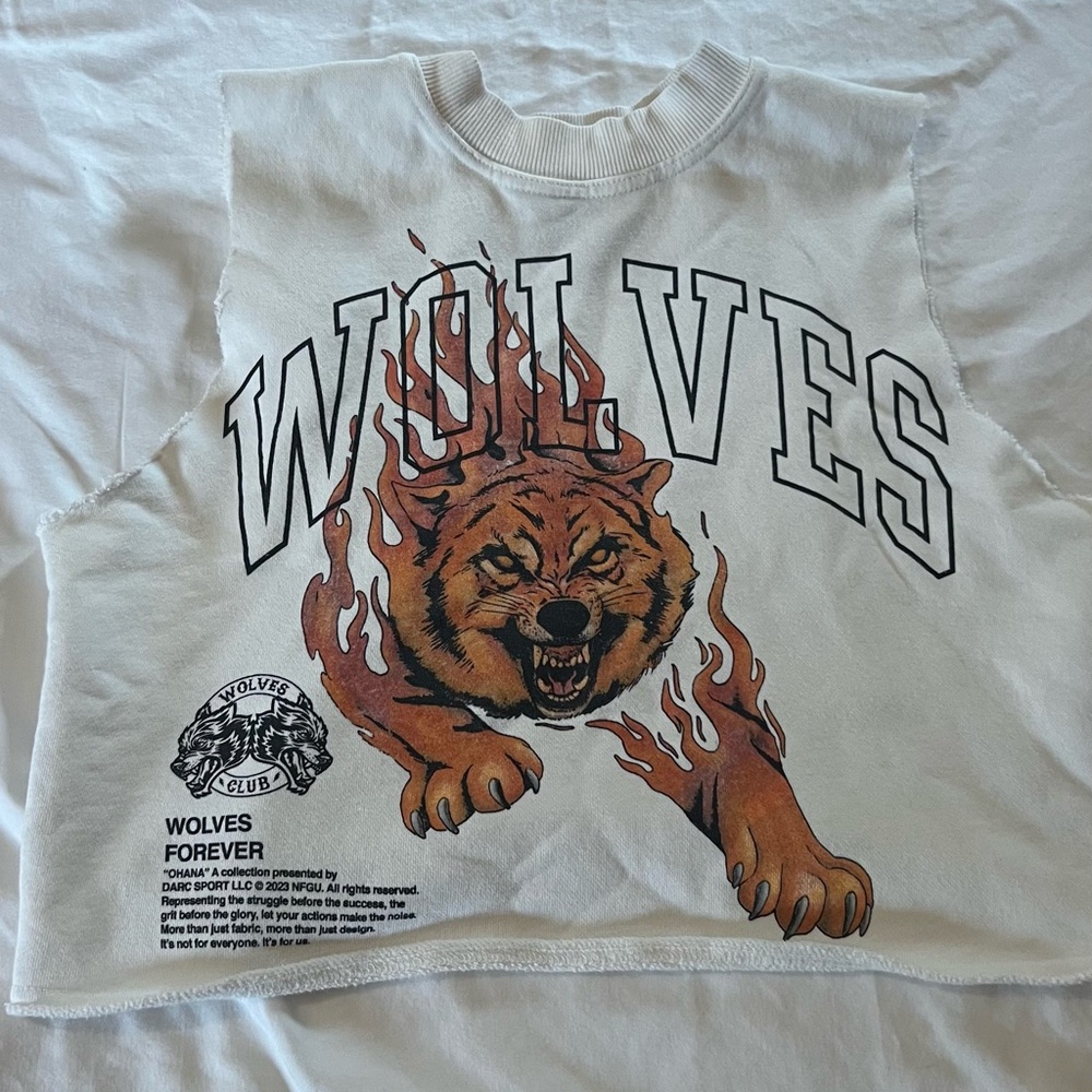 Darc Sport Wolves Muscle Tee